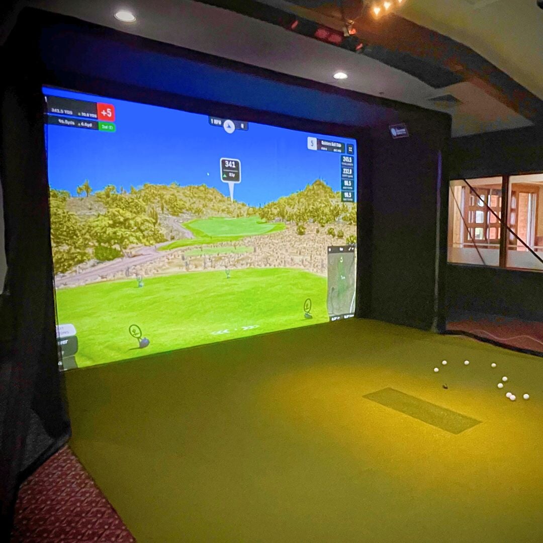 SIGPRO Commercial Enclosure by The Indoor Golf Shop